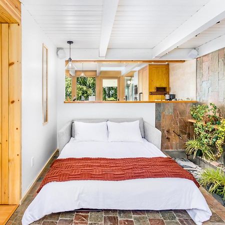 Downtown Oceanview Luxury Home アンカレッジ エクステリア 写真