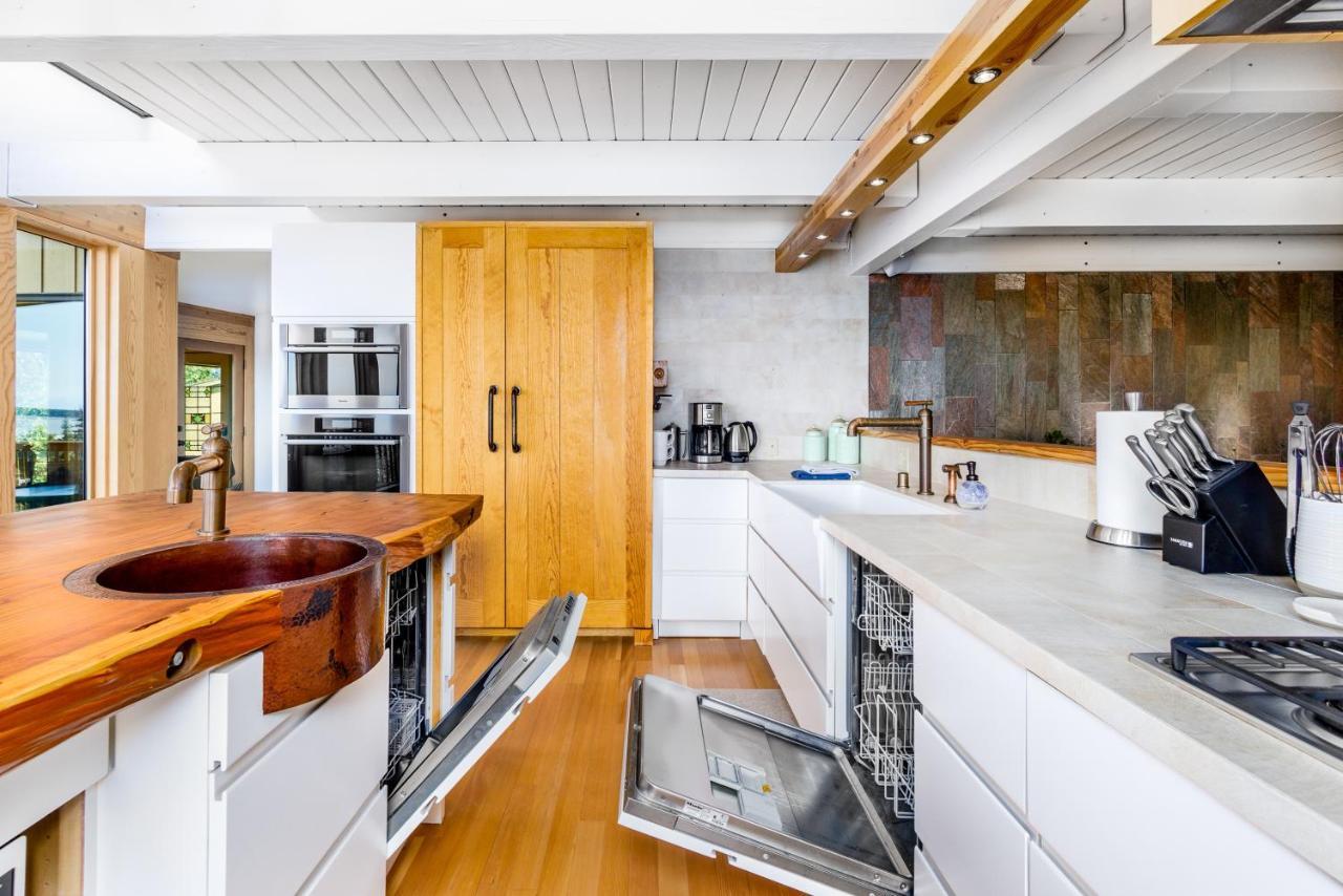 Downtown Oceanview Luxury Home アンカレッジ エクステリア 写真