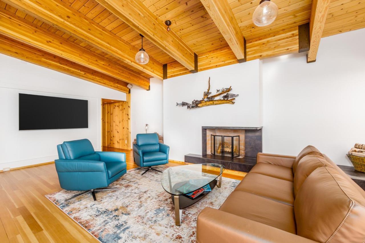 Downtown Oceanview Luxury Home アンカレッジ エクステリア 写真